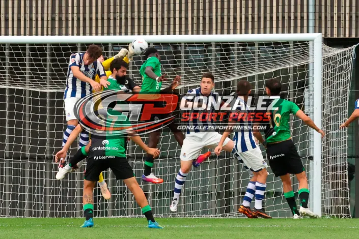 Estadio Zubieta, . San Sebastián, Spain. 18 julio 2026. Imagenes de acción en el partido de futbol amistoso de pretemporada entre la Real Sociedad y Racing de Santander. CREDITO: Gonzalez Sport Press
