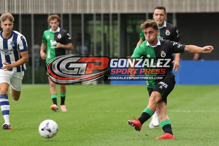 Estadio Zubieta, . San Sebastián, Spain. 18 julio 2026. Imagenes de acción en el partido de futbol amistoso de pretemporada entre la Real Sociedad y Racing de Santander. CREDITO: Gonzalez Sport Press