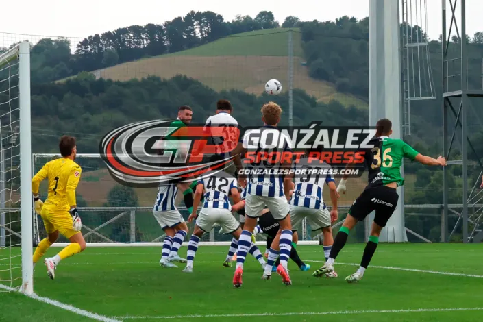Estadio Zubieta, . San Sebastián, Spain. 18 julio 2026. Imagenes de acción en el partido de futbol amistoso de pretemporada entre la Real Sociedad y Racing de Santander. CREDITO: Gonzalez Sport Press