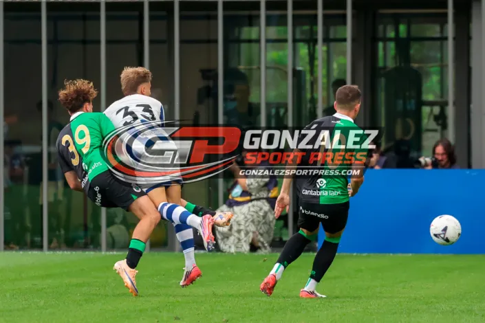 Estadio Zubieta, . San Sebastián, Spain. 18 julio 2026. Imagenes de acción en el partido de futbol amistoso de pretemporada entre la Real Sociedad y Racing de Santander. CREDITO: Gonzalez Sport Press