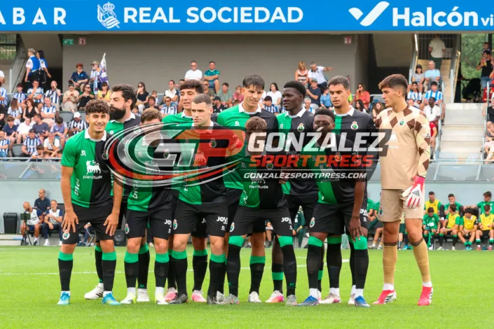 Estadio Zubieta, . San Sebastián, Spain. 18 julio 2026. Imagenes de acción en el partido de futbol amistoso de pretemporada entre la Real Sociedad y Racing de Santander. CREDITO: Gonzalez Sport Press